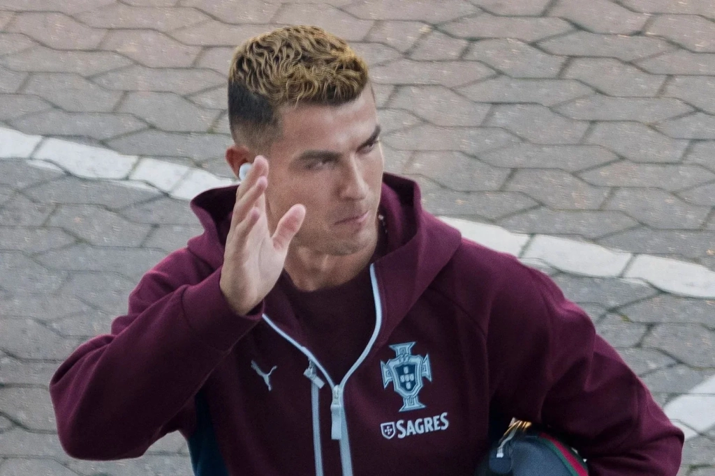 Cristiano Ronaldo et la Seleção : la raison de son départ dévoilée Cristiano Ronaldo et la Seleção : la raison de son départ dévoilée